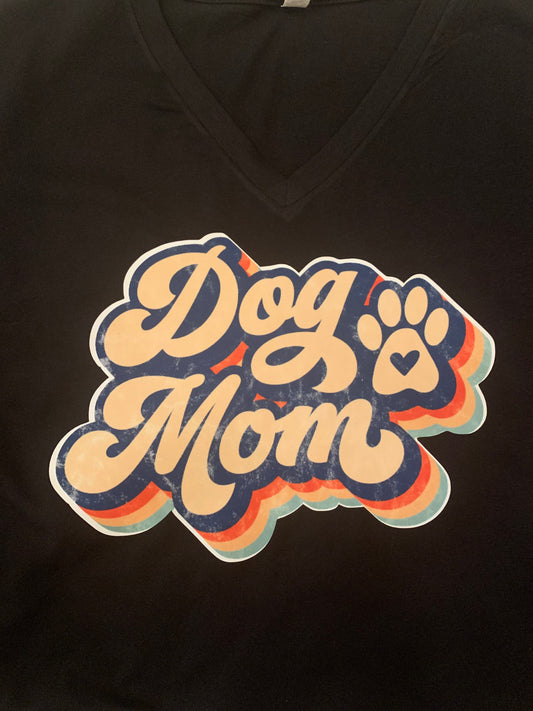 Dog Mom Retro Ladies T-shirt!